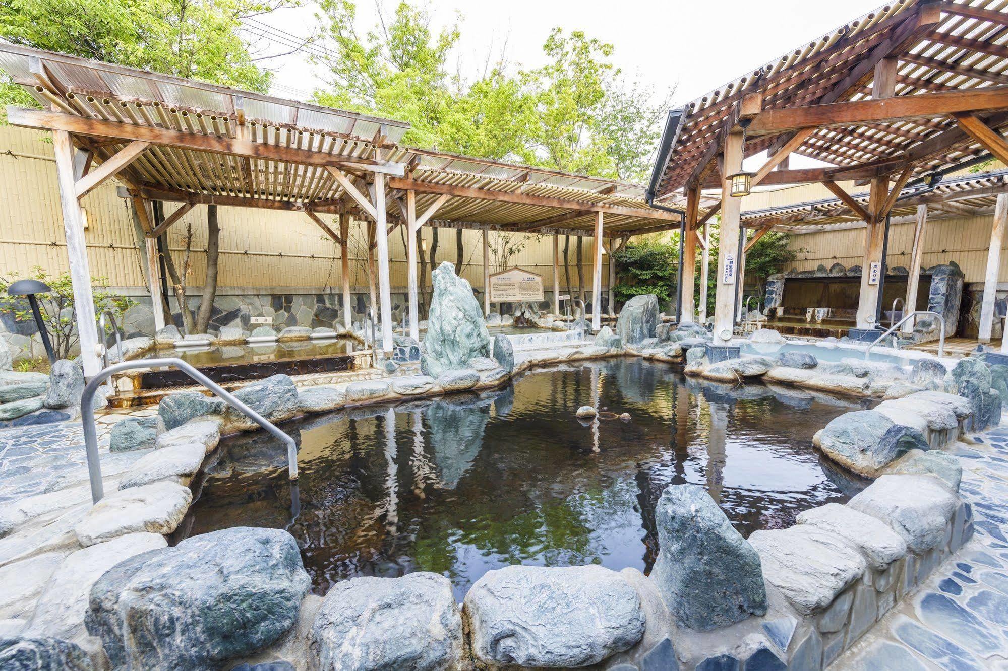 Route Inn Grantia Hanyu Spa Resort Экстерьер фото